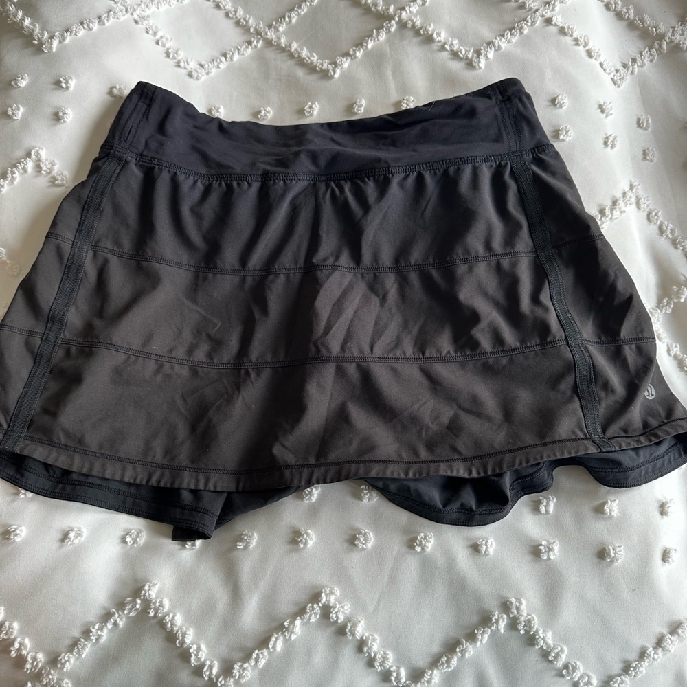 Lululemon pace rival Long
